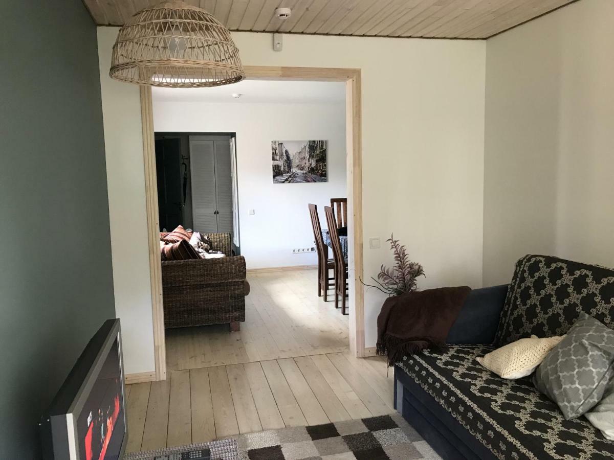 Apartment Near By Sea Jūrkalne Εξωτερικό φωτογραφία